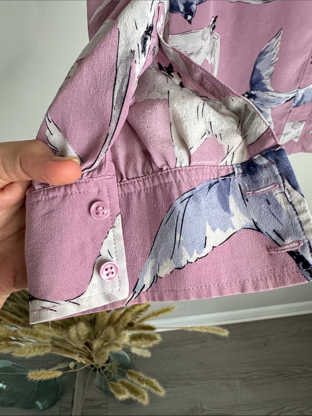 Ann Taylor 100% Silk Bird Print Button Front Blouse Pink Long Sleeve , size S - Picture 5 of 8